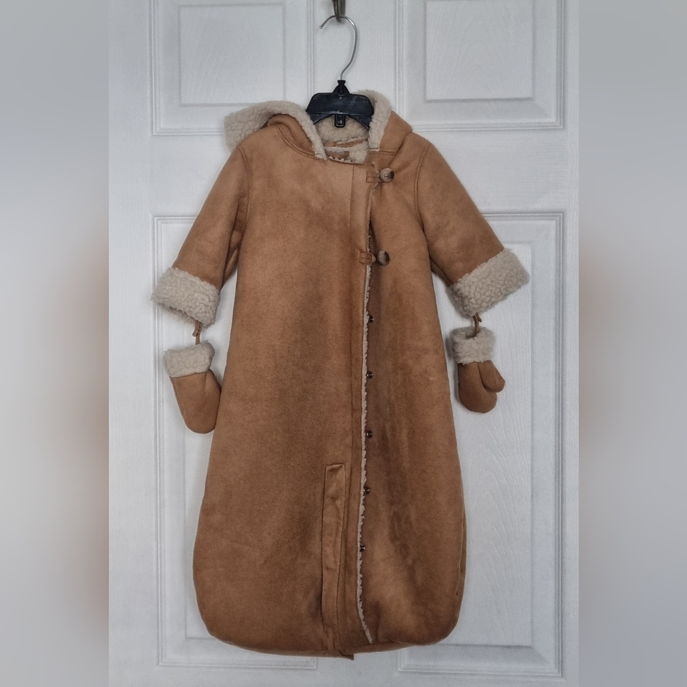 Baby Gap bunting, 3-6 mos, tan faux sherpa suede hood and attached mittens